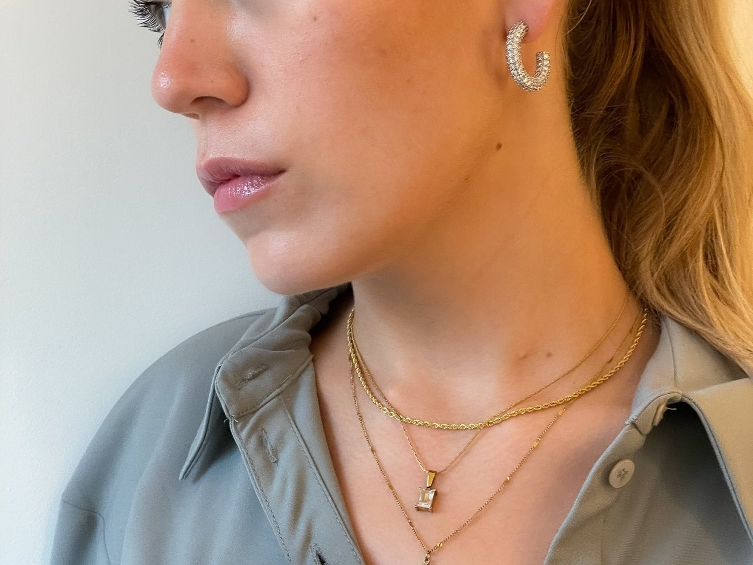 Zelie Pearl Pendant Gold Chain by Koréil Jewelry