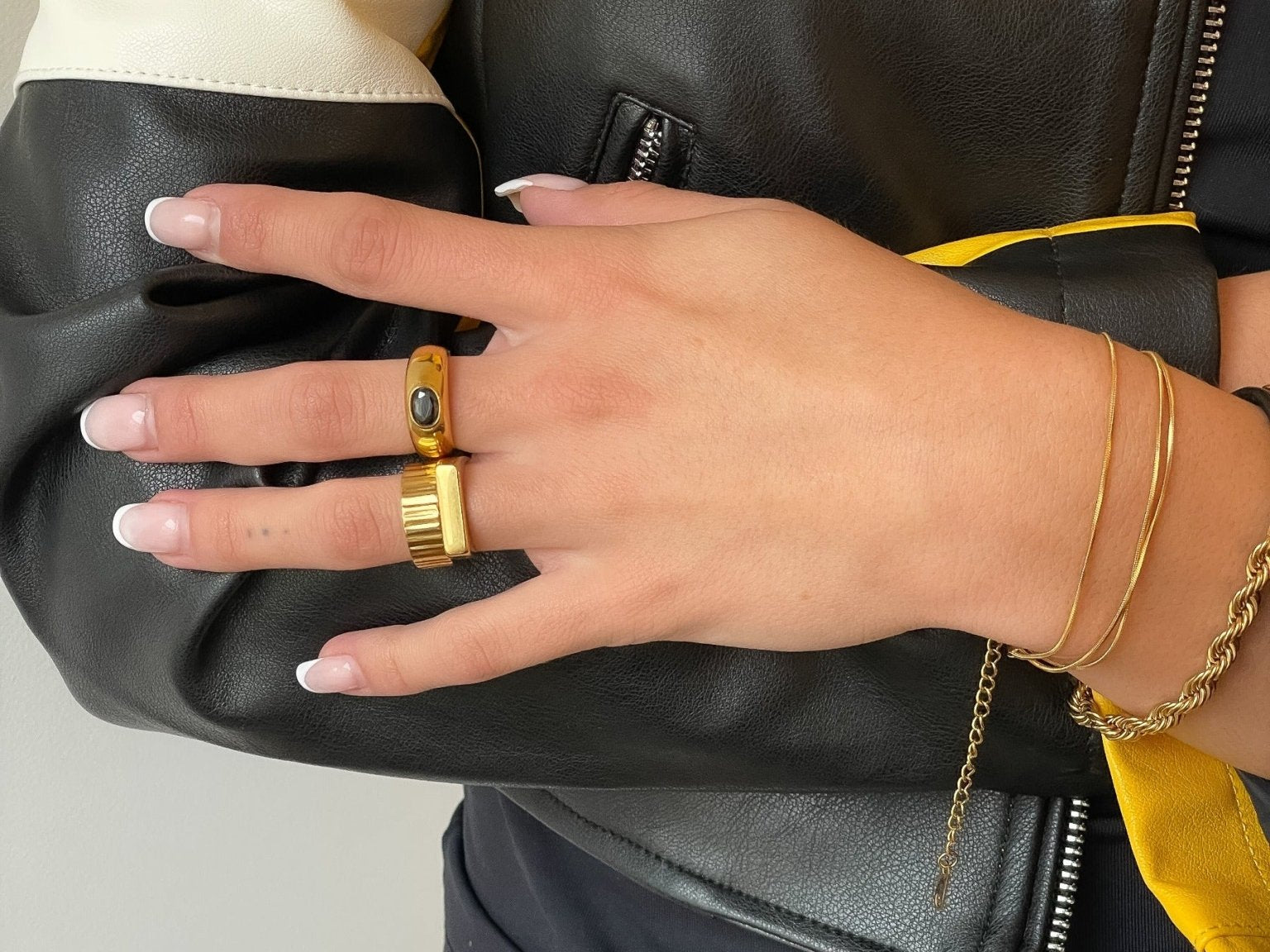 Arya Onyx Gold Ring by Koréil Jewelry
