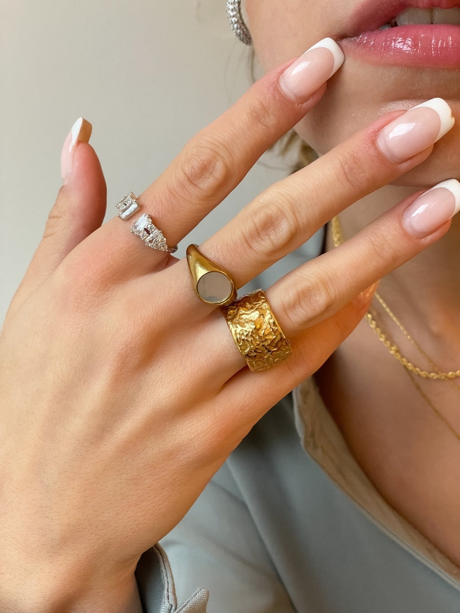Ellie Gold Pearl Ring by Koréil Jewelry